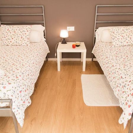 Hostal Five Gates Осуна Екстериор снимка