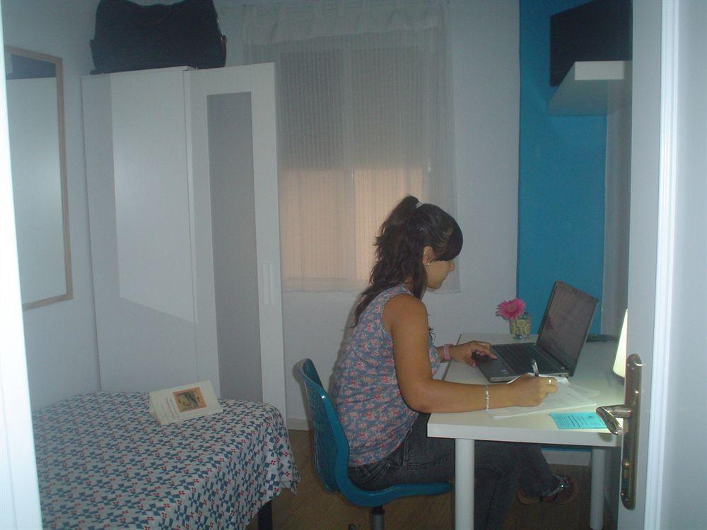 Hostal Five Gates Осуна Екстериор снимка