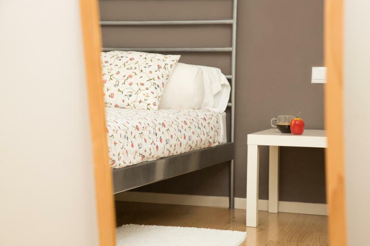 Hostal Five Gates Осуна Екстериор снимка