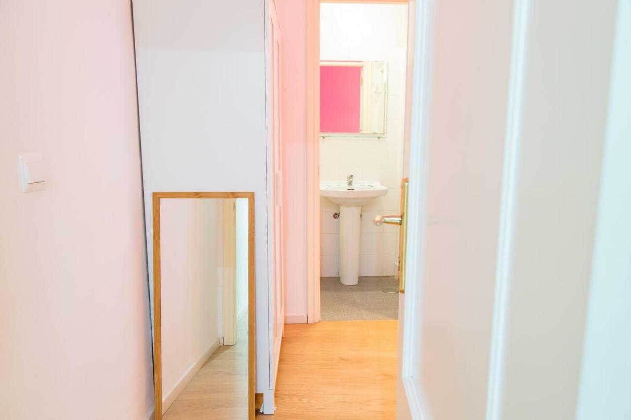 Hostal Five Gates Осуна Екстериор снимка
